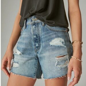 Lucky Brand 90s Midi Short—size 28/6